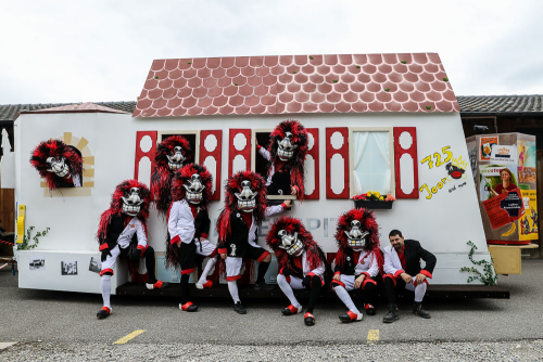 Sonntags Umzug im Stedtli LAUFEN